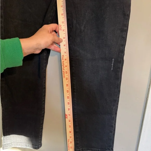 LOFT Women's Black Crop Leg Jeans - Picture 6 of 7